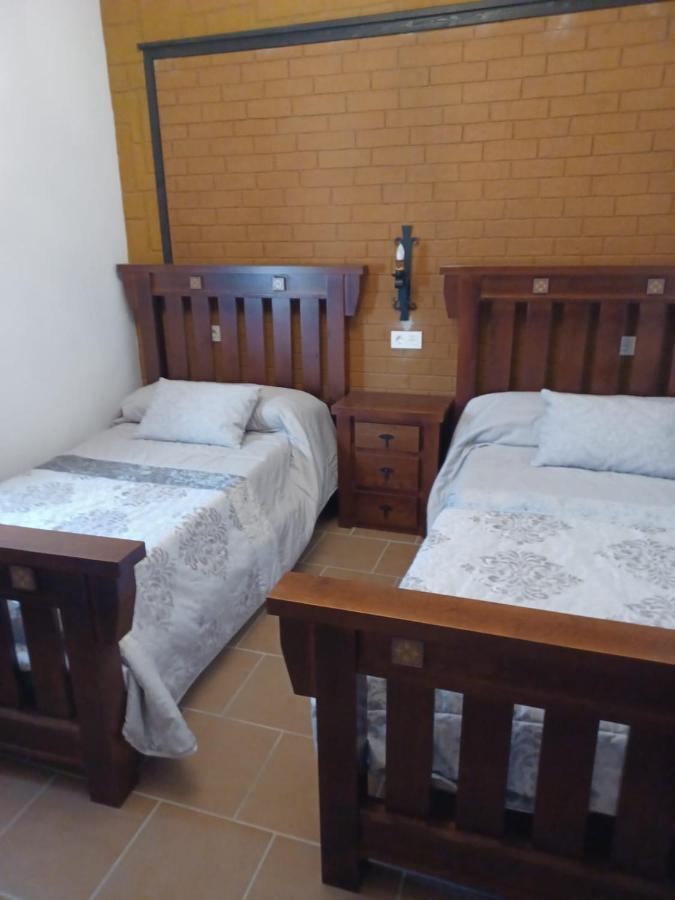Villa Martinez Alquiler Rural Isabel Alcalá del Valle Exteriör bild